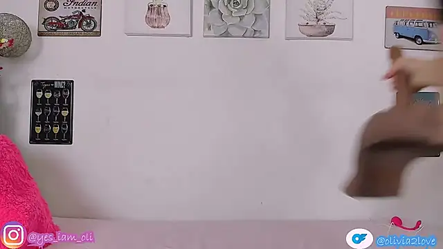 Snapshot of olivia22love chatting on October 13, 2025, 1:12 pm olivia22love online show from October 13, 2025, 1:12 pm