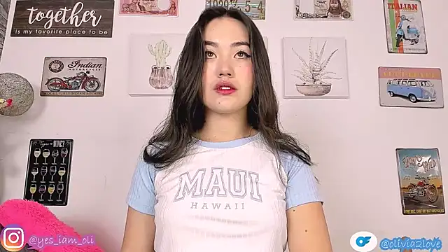 Snapshot of olivia22love chatting on November 5, 2025, 12:08 pm olivia22love online show from November 5, 2025, 12:08 pm