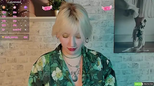Snapshot of RachelCart chatting on February 17, 2025, 9:56 am RachelCart online show from February 17, 2025, 9:56 am