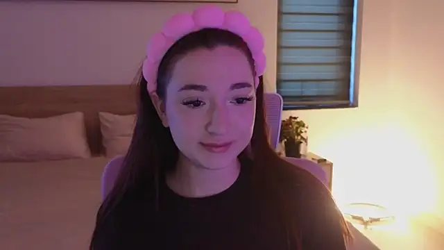 YasmineWest online show from May 29, 2026, 12:49 am