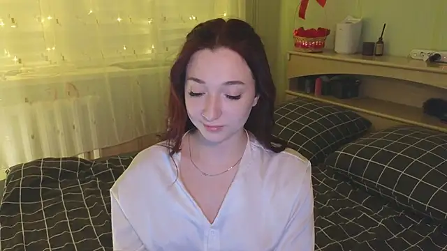 YasmineWest online show from January 6, 2025, 12:02 pm