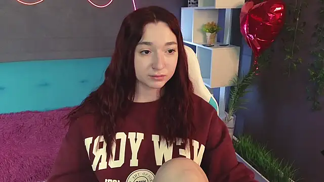 YasmineWest online show from March 3, 2025, 4:32 am