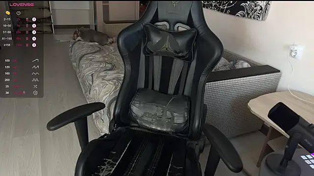 carthylovvve online show from February 19, 2026, 2:36 pm