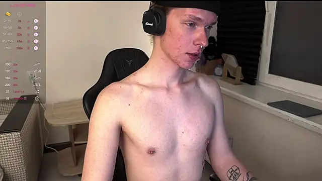 carthylovvve online show from April 12, 2026, 12:58 am