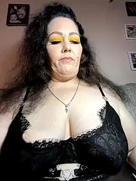 fatfabulous1981 online show from January 7, 2026, 12:26 am