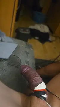 LongUKMakeYouSquirt online show from March 14, 2026, 12:05 am