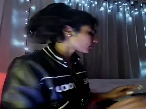 Lilithsabeth online show from March 26, 2026, 10:35 am