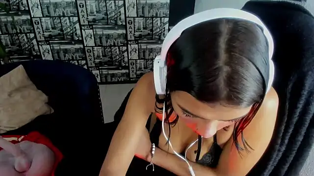 Snapshot of Lilithsabeth chatting on February 7, 2025, 7:18 am Lilithsabeth online show from February 7, 2025, 7:18 am