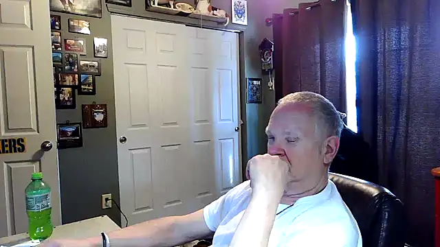 Snapshot of nobledad chatting on February 17, 2026, 8:39 pm nobledad online show from February 17, 2026, 8:39 pm