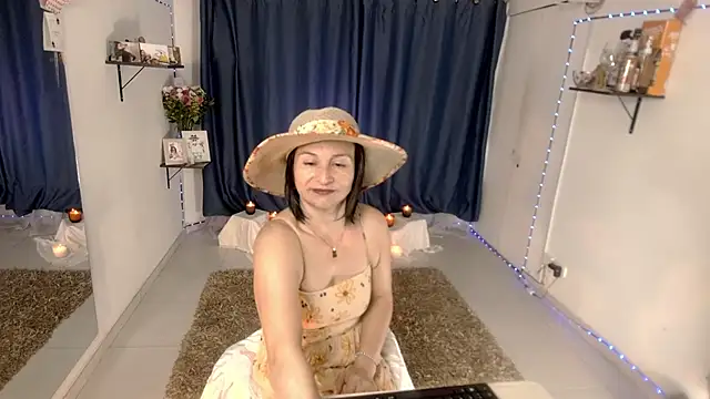 Snapshot of lollita_23_ chatting on June 4, 2026, 8:57 pm lollita 23 online show from June 4, 2026, 8:57 pm