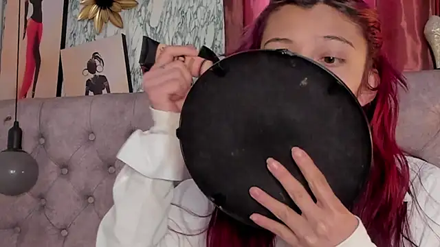 Snapshot of _Scarlett_01 chatting on November 8, 2025, 1:58 pm Scarlett 01 online show from November 8, 2025, 1:58 pm