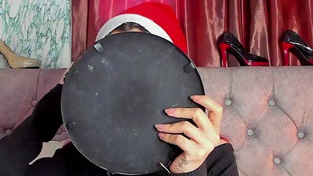 Snapshot of _Scarlett_01 chatting on December 21, 2025, 3:03 pm Scarlett 01 online show from December 21, 2025, 3:03 pm