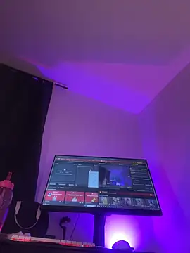 JulianaCastillo online show from February 19, 2026, 9:28 am