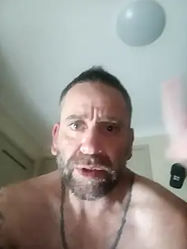 Snapshot of hungandfun chatting on July 9, 2026, 3:55 pm hungandfun online show from July 9, 2026, 3:55 pm
