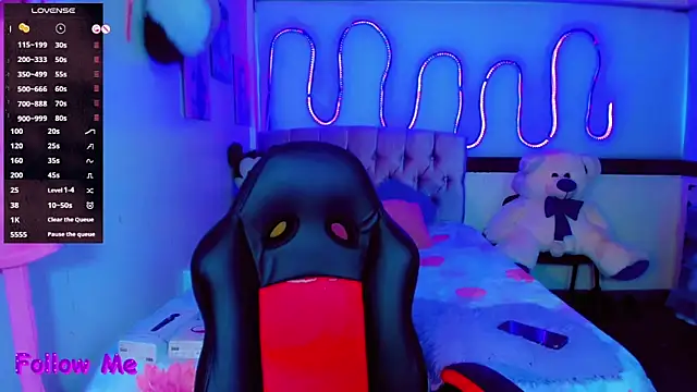 Jessica smith 1 online show from April 14, 2026, 11:15 am