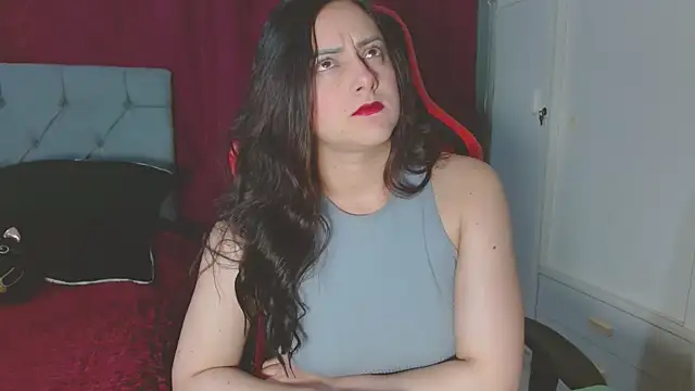 Noamartin  online show from October 20, 2025, 10:54 pm