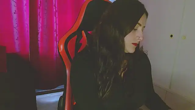 Noamartin  online show from March 22, 2025, 10:37 pm