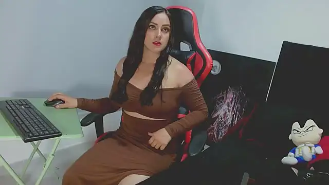 Noamartin  online show from April 12, 2026, 2:04 am