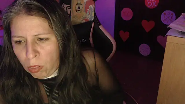 LucifernandaSw online show from March 5, 2026, 3:25 am