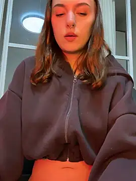 hotAssHell  online show from March 2, 2025, 10:02 pm