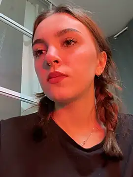 hotAssHell  online show from March 8, 2025, 5:22 pm