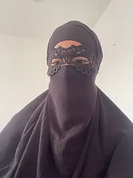 Snapshot of Hijabi_HotGirls chatting on February 23, 2025, 10:39 am Hijabi HotGirls online show from February 23, 2025, 10:39 am