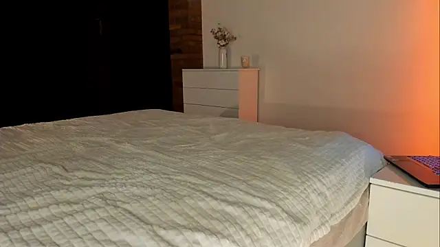 Snapshot of Rachel_Rey chatting on November 16, 2025, 6:23 pm Rachel Rey online show from November 16, 2025, 6:23 pm