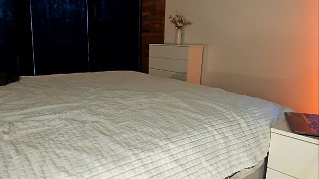 Snapshot of Rachel_Rey chatting on December 1, 2025, 8:26 am Rachel Rey online show from December 1, 2025, 8:26 am