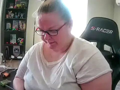 SexyWhiteChocolate online show from March 17, 2025, 7:26 pm