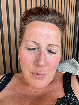 Snapshot of xsexycurvymilf chatting on July 15, 2026, 11:39 am xsexycurvymilf online show from July 15, 2026, 11:39 am