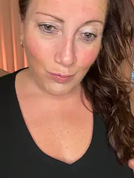 Snapshot of xsexycurvymilf chatting on October 29, 2025, 2:49 pm xsexycurvymilf online show from October 29, 2025, 2:49 pm