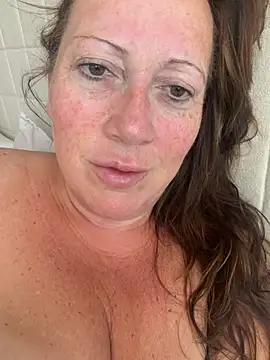 Snapshot of xsexycurvymilf chatting on June 21, 2026, 7:36 am xsexycurvymilf online show from June 21, 2026, 7:36 am