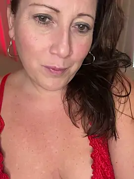 Snapshot of xsexycurvymilf chatting on February 14, 2025, 12:03 pm xsexycurvymilf online show from February 14, 2025, 12:03 pm