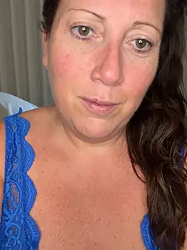 Snapshot of xsexycurvymilf chatting on September 22, 2025, 2:12 pm xsexycurvymilf online show from September 22, 2025, 2:12 pm