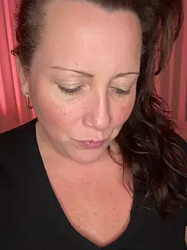 Snapshot of xsexycurvymilf chatting on January 20, 2025, 2:57 pm xsexycurvymilf online show from January 20, 2025, 2:57 pm