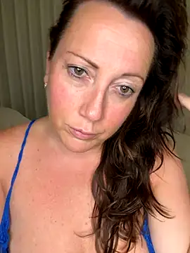 Snapshot of xsexycurvymilf chatting on October 9, 2025, 4:18 pm xsexycurvymilf online show from October 9, 2025, 4:18 pm