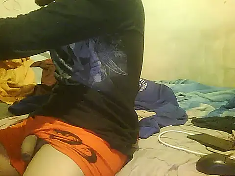 Snapshot of daniperalta chatting on December 17, 2025, 5:01 am daniperalta online show from December 17, 2025, 5:01 am