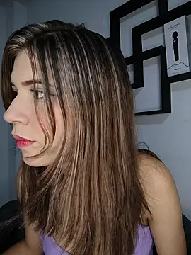 hanaa 18 online show from November 4, 2025, 6:28 am