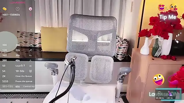 vyizh- online show from December 14, 2025, 2:11 pm