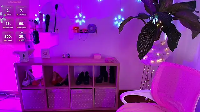 Snapshot of catha_cat chatting on December 15, 2025, 5:41 pm catha cat online show from December 15, 2025, 5:41 pm