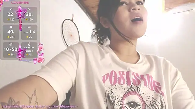 Snapshot of Amara18_ chatting on February 17, 2026, 7:22 pm Amara18 online show from February 17, 2026, 7:22 pm