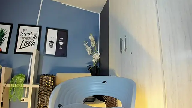 Amareto  online show from October 22, 2025, 12:15 pm