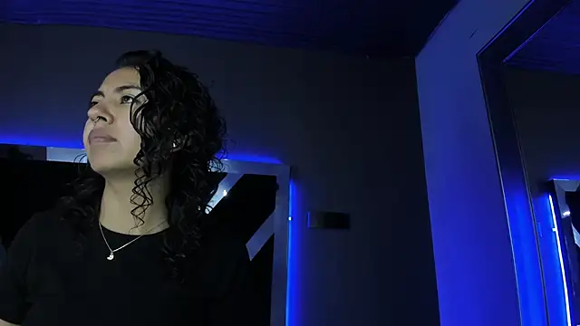 Amareto  online show from April 10, 2026, 10:22 am