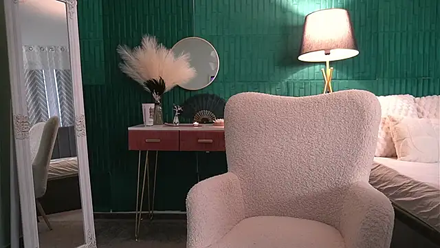 HaileyMoonn online show from February 15, 2026, 8:02 am