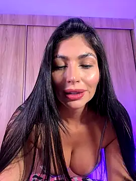 Snapshot of temptation_sweet chatting on November 26, 2025, 10:54 pm temptation sweet online show from November 26, 2025, 10:54 pm