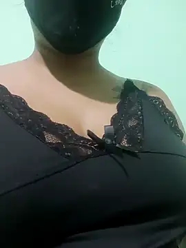 Kunchiii online show from March 22, 2026, 3:02 pm