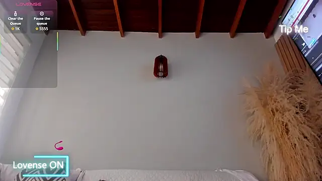 neo dimou  online show from November 29, 2025, 11:43 am