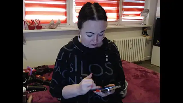 Alexie33 online show from April 8, 2026, 12:50 pm