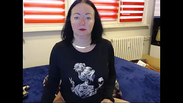 Snapshot of Alexie33 chatting on November 26, 2025, 8:03 am Alexie33 online show from November 26, 2025, 8:03 am