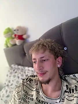 Scott sex7 online show from February 15, 2026, 7:13 pm